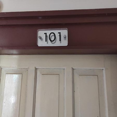 Oyo 93411 Syariah Hotel Tomborang Karema 외부 사진
